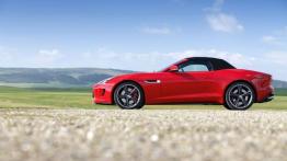 Jaguar F-Type V8S Salsa Red - lewy bok