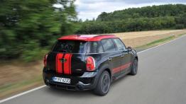 Mini Countryman John Cooper Works Facelifting - widok z tyłu