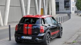 Mini Countryman John Cooper Works Facelifting - widok z tyłu