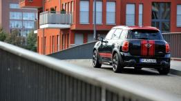 Mini Countryman John Cooper Works Facelifting - widok z tyłu