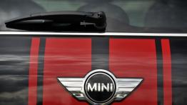 Mini Countryman John Cooper Works Facelifting - emblemat