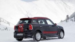 Mini Countryman John Cooper Works Facelifting - widok z tyłu