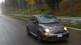 Abarth 695 Biposto (2014) - widok z przodu