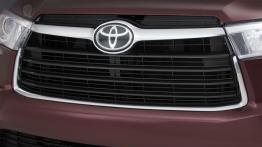 Toyota Highlander III (2014) - grill