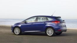 Ford Focus III Hatchback Facelifting (2014) - widok z tyłu