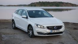 Volvo V60 Plug-In Hybrid Facelifting (2014) - widok z przodu