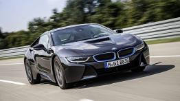 BMW i8 (2014) - widok z przodu