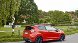 Ford Fiesta VII Facelifting Red Edition (2014) - widok z tyłu