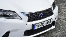 Lexus GS IV 300h F-Sport (2014) - grill