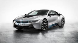 BMW i8 (2014) - przód - reflektory włączone