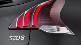Peugeot 3008 Facelifting (2014) - prawy tylny reflektor - włączony