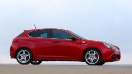 Alfa Romeo Giulietta Quadrifoglio Verde 2014 - prawy bok