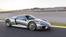 Porsche 918 Spyder (2014) - prawy bok