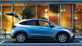 Honda Vezel Hybrid (2014) - prawy bok