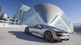 Porsche 918 Spyder (2014) - lewy bok