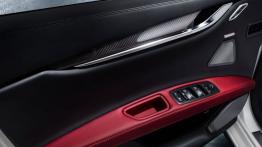 Maserati Ghibli (2014) - drzwi kierowcy od wewnątrz