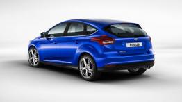 Ford Focus III Hatchback Facelifting (2014) - tył - reflektory wyłączone