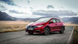 Honda Civic IX Tourer (2014) - widok z przodu