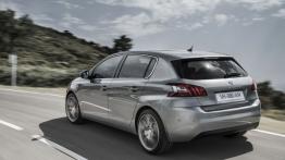 Peugeot 308 II (2014) - widok z tyłu