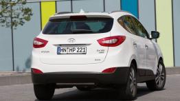 Hyundai ix35 Facelifting (2014) - widok z tyłu