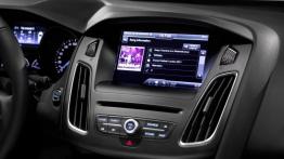 Ford Focus III Hatchback Facelifting (2014) - radio/cd/panel lcd