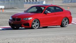 BMW M235i Coupe (2014) - lewy bok