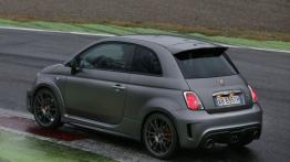 Abarth 695 Biposto (2014) - widok z tyłu