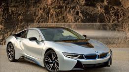 BMW i8 (2014) - widok z przodu