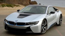 BMW i8 (2014) - widok z przodu