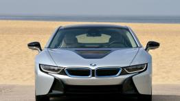 BMW i8 (2014) - widok z przodu