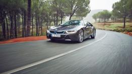 BMW i8 (2014) - widok z przodu