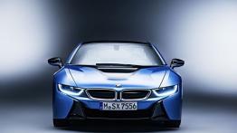 BMW i8 (2014) - przód - reflektory włączone