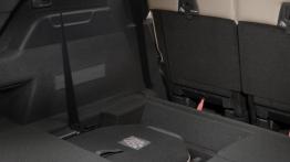 Citroen Grand C4 Picasso II (2014) - fotel trzeciego rzędu złożony - widok z bagażnika