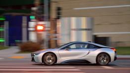 BMW i8 (2014) - lewy bok