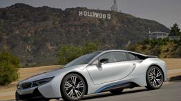 BMW i8 (2014) - lewy bok