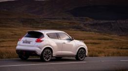 Nissan Juke NISMO - prawy bok