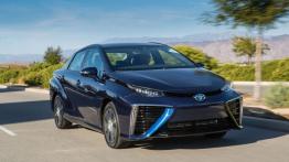 Toyota Mirai (2015) - widok z przodu