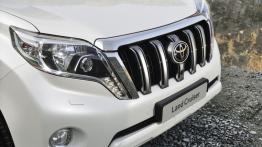 Toyota Land Cruiser VI MPV Faceliting 3.0 D-4D 190KM 140kW 2013-2015