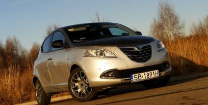 Lancia Ypsilon IV Hatchback 5d 1.3 Multijet 16v 95KM 70kW 2011-2015