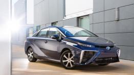 Toyota Mirai (2015) - prawy bok