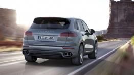 Porsche Cayenne Turbo Facelifting (2015) - widok z tyłu