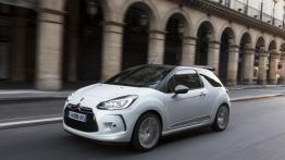 Citroen DS3 Cabrio Facelifting (2015) - widok z przodu