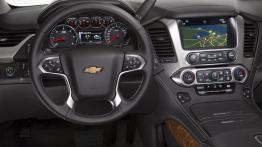 Chevrolet Tahoe Facelifting (2015) - kokpit