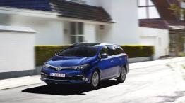 Toyota Auris II Touring Sports Facelifting (2015) - widok z przodu