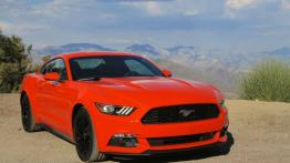 Ford Mustang VI Coupe EcoBoost (2015) - widok z przodu