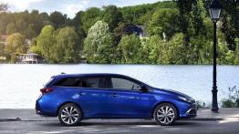 Toyota Auris II Touring Sports Facelifting (2015) - prawy bok