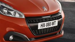 Peugeot 208 Hatchback 5d Facelifting (2015) - grill