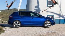 Peugeot 308 II Hatchback GT (2015) - prawy bok