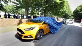 Ford Focus III ST Hatchback Facelifting (2015) - oficjalna prezentacja auta