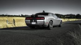 Dodge Challenger III SRT Facelifting (2015) - widok z tyłu